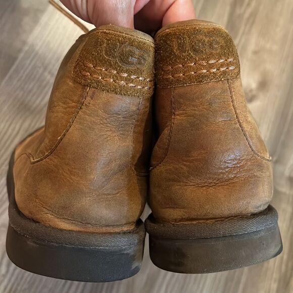 MENS UGG BOSLEY CHESTNUT SHEARLING LINED WATERPROOF WINTER BOOT EUC SIZE 10 - Picture 8 of 10